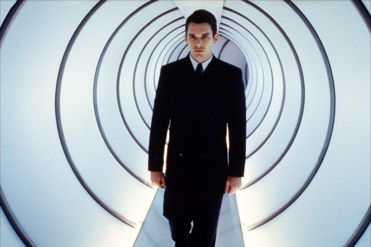 مرحبًا بكم في Gattaca: لماذا يظل أحد أفلام الخيال العلمي الرائعة الحديثة؟