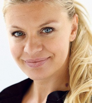 Mille Dinesen : Photo officielle