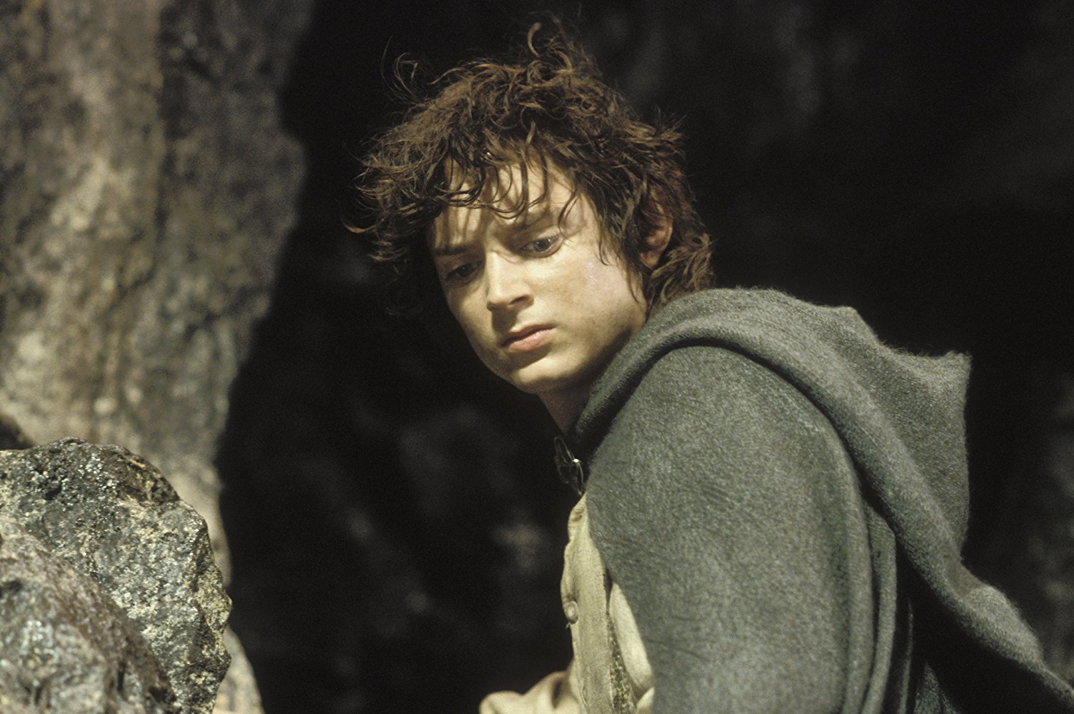 The Lord of the Rings: Elijah Wood تتمتع بالفعل باللوم على سلسلة Amazon ، ولكن لن يكون ضد حجاب