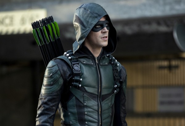 Arrow الموسم الثامن و Arrowverse: تم الإعلان عن سلسلة جديدة تدور حول الأبطال الخارقين