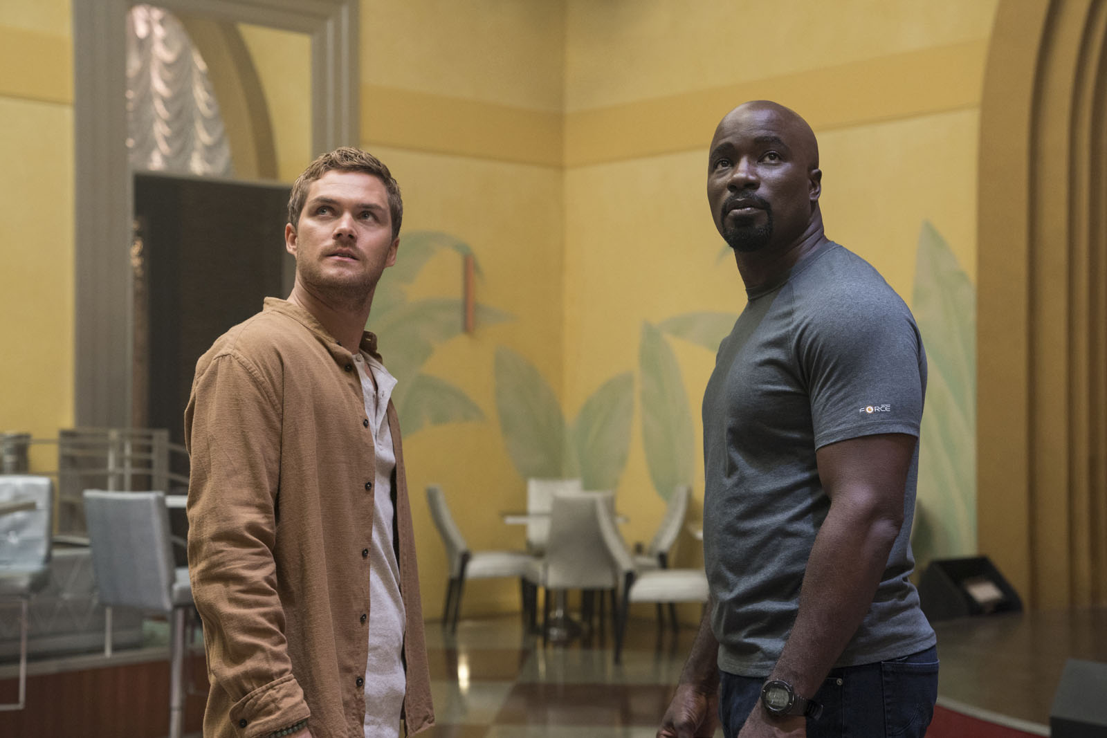 Netflix vs Disney +: يعترف مايك كولتر بأنه ليس لديه أي فكرة عما سيحدث لـ Luke Cage و Iron Fist والآخرين