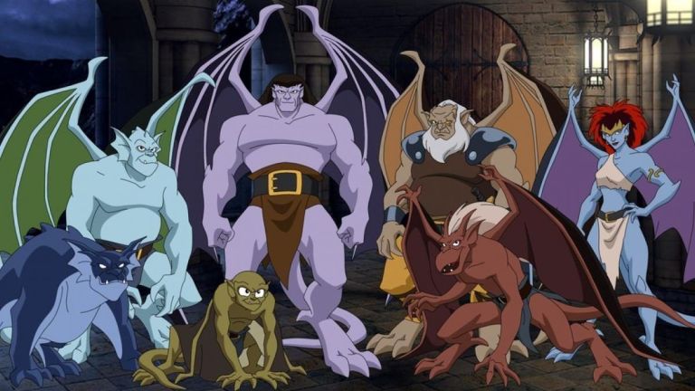 Gargoyles: لماذا هي سلسلة عبادة ووحشية ، تتم مراجعتها على ديزني+